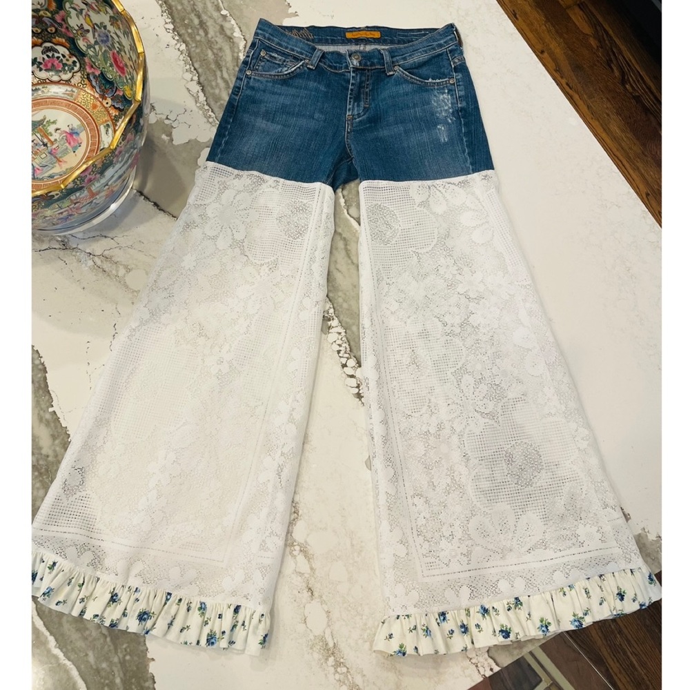 Poor Pitiful Pearl Women’s Lace Bell Bottom Floral Ruffle Hem Jeans